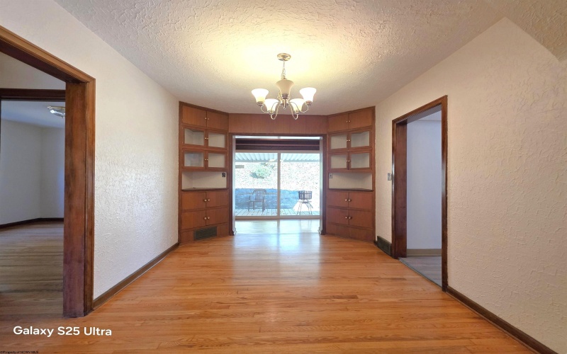 1231 College Park, Fairmont, West Virginia 26554, 4 Bedrooms Bedrooms, 7 Rooms Rooms,2 BathroomsBathrooms,Single Family Detached,For Sale,College,10162266