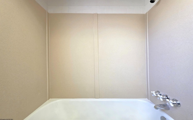 1231 College Park, Fairmont, West Virginia 26554, 4 Bedrooms Bedrooms, 7 Rooms Rooms,2 BathroomsBathrooms,Single Family Detached,For Sale,College,10162266