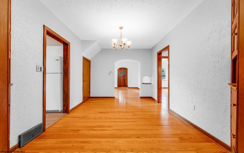 1231 College Park, Fairmont, West Virginia 26554, 4 Bedrooms Bedrooms, 7 Rooms Rooms,2 BathroomsBathrooms,Single Family Detached,For Sale,College,10162266