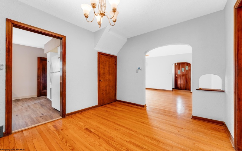 1231 College Park, Fairmont, West Virginia 26554, 4 Bedrooms Bedrooms, 7 Rooms Rooms,2 BathroomsBathrooms,Single Family Detached,For Sale,College,10162266