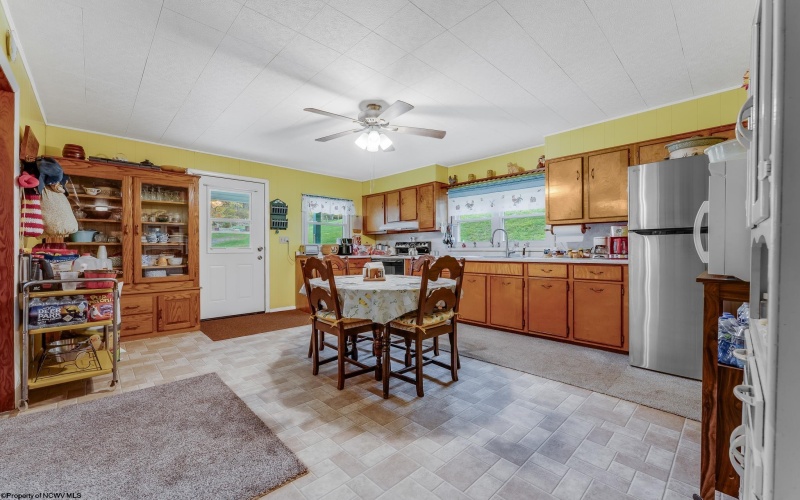 3462 MARQUESS Road, Tunnelton, West Virginia 26444, 3 Bedrooms Bedrooms, 5 Rooms Rooms,1 BathroomBathrooms,Single Family Detached,For Sale,MARQUESS,10162260