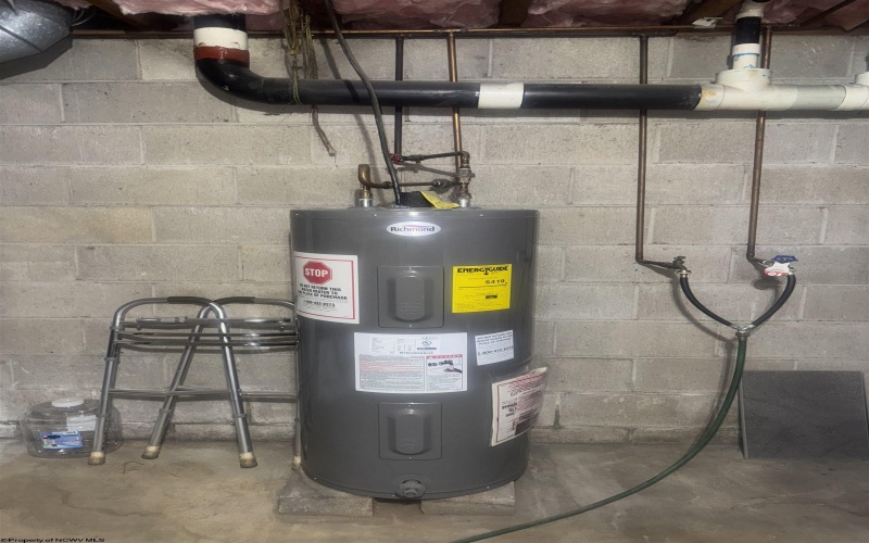 3462 MARQUESS Road, Tunnelton, West Virginia 26444, 3 Bedrooms Bedrooms, 5 Rooms Rooms,1 BathroomBathrooms,Single Family Detached,For Sale,MARQUESS,10162260