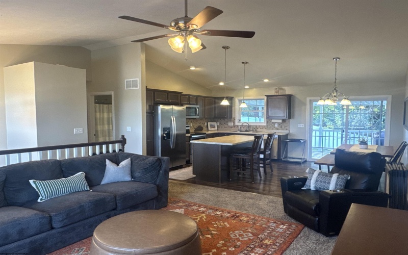 249 Woodbury Drive, Fairmont, West Virginia 26554, 3 Bedrooms Bedrooms, 7 Rooms Rooms,2 BathroomsBathrooms,Single Family Detached,For Sale,Woodbury,10162259