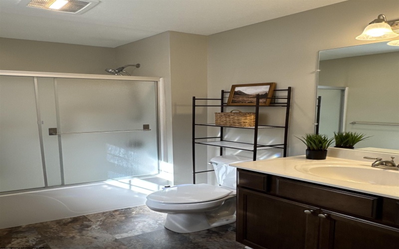 249 Woodbury Drive, Fairmont, West Virginia 26554, 3 Bedrooms Bedrooms, 7 Rooms Rooms,2 BathroomsBathrooms,Single Family Detached,For Sale,Woodbury,10162259