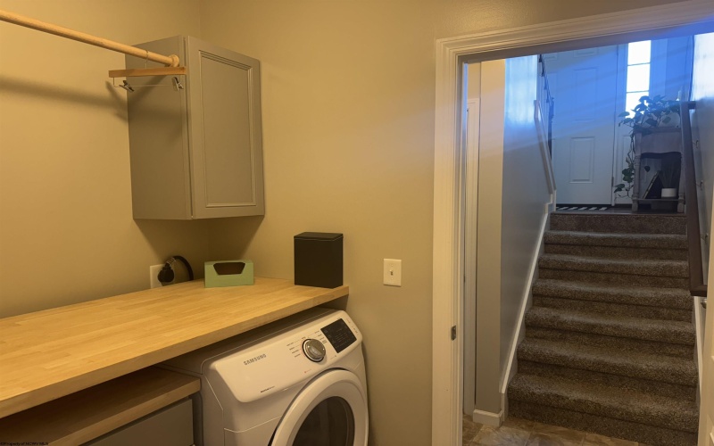 249 Woodbury Drive, Fairmont, West Virginia 26554, 3 Bedrooms Bedrooms, 7 Rooms Rooms,2 BathroomsBathrooms,Single Family Detached,For Sale,Woodbury,10162259