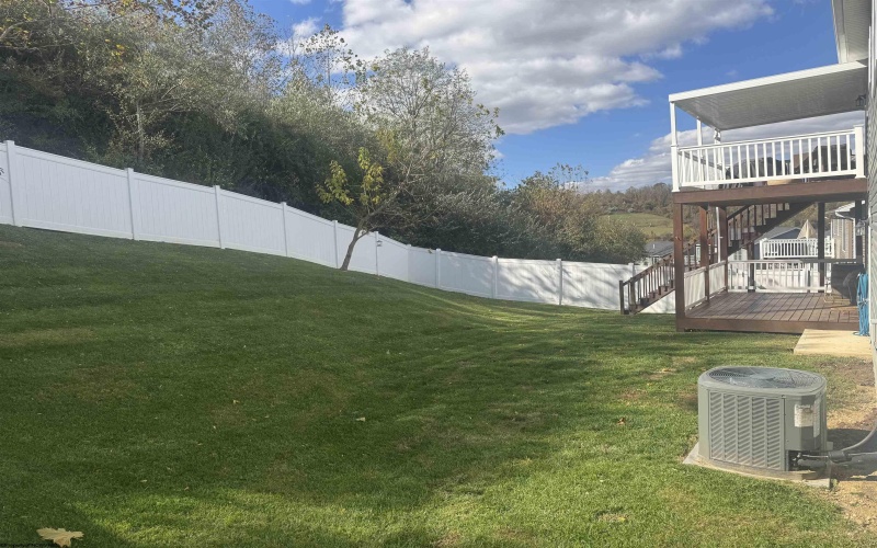 249 Woodbury Drive, Fairmont, West Virginia 26554, 3 Bedrooms Bedrooms, 7 Rooms Rooms,2 BathroomsBathrooms,Single Family Detached,For Sale,Woodbury,10162259