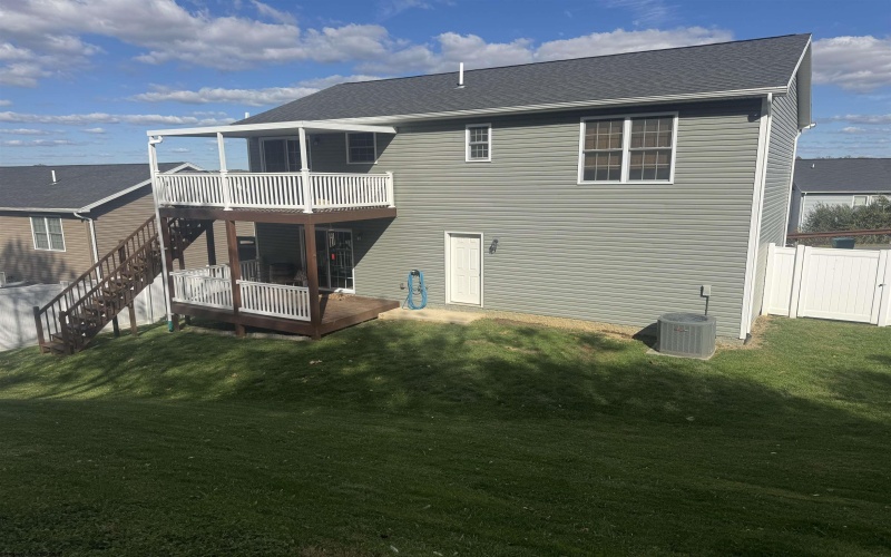 249 Woodbury Drive, Fairmont, West Virginia 26554, 3 Bedrooms Bedrooms, 7 Rooms Rooms,2 BathroomsBathrooms,Single Family Detached,For Sale,Woodbury,10162259