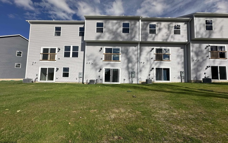 715 Hardman Drive, Morgantown, West Virginia 26501, 3 Bedrooms Bedrooms, 6 Rooms Rooms,2 BathroomsBathrooms,Single Family Attached,For Sale,Hardman,10159992 715 Hardman Drive, Morgantown, West Virginia 26501, 3 Bedrooms Bedrooms, 6 Rooms Rooms,2 BathroomsBathrooms,Single Family Attached,For Sale,Hardman,10159992