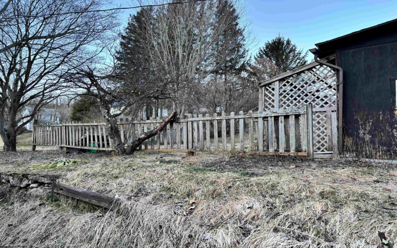 195 Railroad Street, Hambleton, West Virginia 26269, 3 Bedrooms Bedrooms, 6 Rooms Rooms,1 BathroomBathrooms,Single Family Detached,For Sale,Railroad,10162268