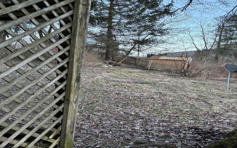 195 Railroad Street, Hambleton, West Virginia 26269, 3 Bedrooms Bedrooms, 6 Rooms Rooms,1 BathroomBathrooms,Single Family Detached,For Sale,Railroad,10162268