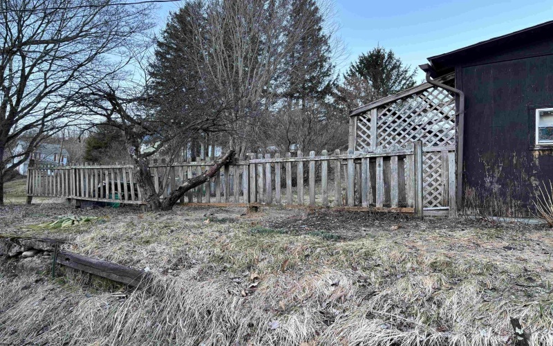 195 Railroad Street, Hambleton, West Virginia 26269, 3 Bedrooms Bedrooms, 6 Rooms Rooms,1 BathroomBathrooms,Single Family Detached,For Sale,Railroad,10162268