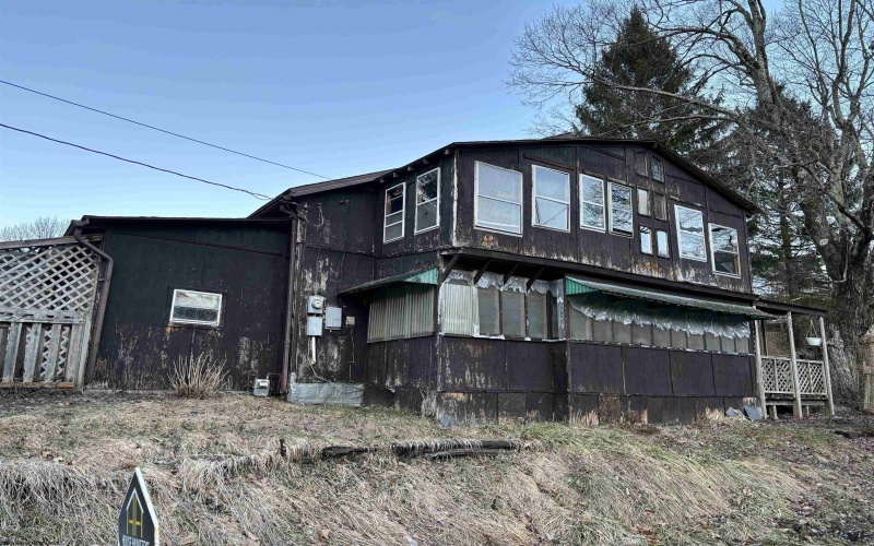 195 Railroad Street, Hambleton, West Virginia 26269, 3 Bedrooms Bedrooms, 6 Rooms Rooms,1 BathroomBathrooms,Single Family Detached,For Sale,Railroad,10162268