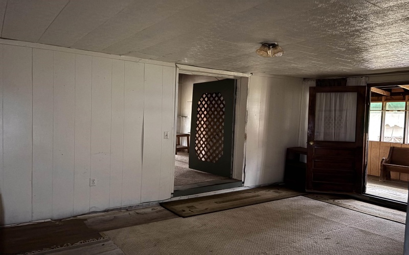 195 Railroad Street, Hambleton, West Virginia 26269, 3 Bedrooms Bedrooms, 6 Rooms Rooms,1 BathroomBathrooms,Single Family Detached,For Sale,Railroad,10162268