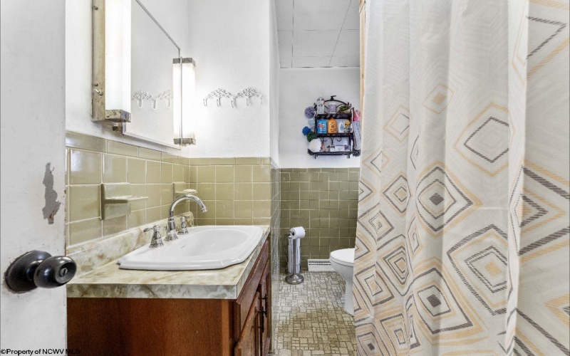 341 Satterfield Street, Fairmont, West Virginia 26554, 2 Bedrooms Bedrooms, 4 Rooms Rooms,1 BathroomBathrooms,Single Family Detached,For Sale,Satterfield,10162276 341 Satterfield Street, Fairmont, West Virginia 26554, 2 Bedrooms Bedrooms, 4 Rooms Rooms,1 BathroomBathrooms,Single Family Detached,For Sale,Satterfield,10162276