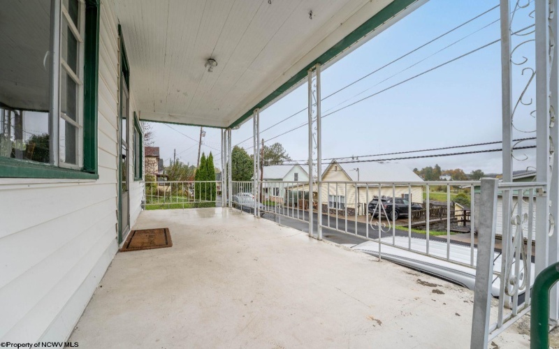 341 Satterfield Street, Fairmont, West Virginia 26554, 2 Bedrooms Bedrooms, 4 Rooms Rooms,1 BathroomBathrooms,Single Family Detached,For Sale,Satterfield,10162276 341 Satterfield Street, Fairmont, West Virginia 26554, 2 Bedrooms Bedrooms, 4 Rooms Rooms,1 BathroomBathrooms,Single Family Detached,For Sale,Satterfield,10162276