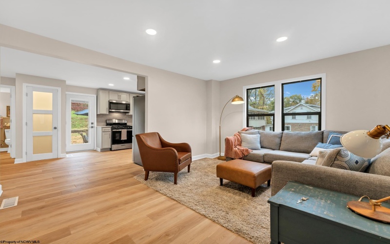 11 Park Avenue, Morgantown, West Virginia 26501, 3 Bedrooms Bedrooms, 6 Rooms Rooms,2 BathroomsBathrooms,Single Family Detached,For Sale,Park,10162275 11 Park Avenue, Morgantown, West Virginia 26501, 3 Bedrooms Bedrooms, 6 Rooms Rooms,2 BathroomsBathrooms,Single Family Detached,For Sale,Park,10162275