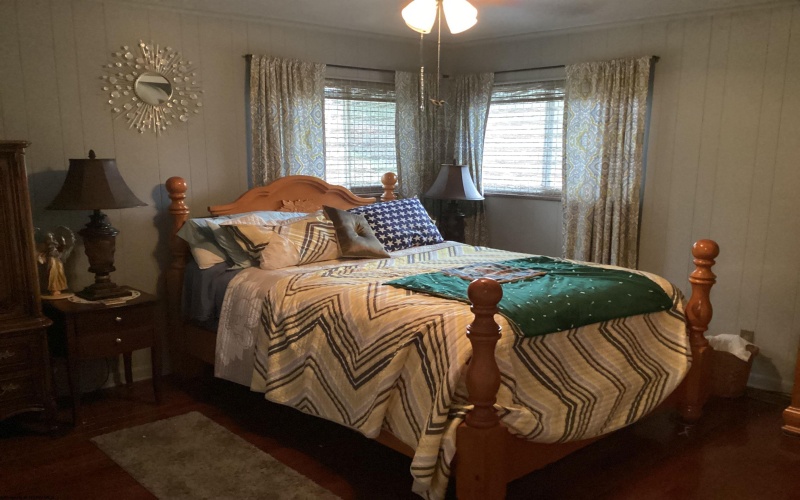 1133 Village Way, Fairmont, West Virginia 26554, 3 Bedrooms Bedrooms, 7 Rooms Rooms,2 BathroomsBathrooms,Single Family Detached,For Sale,Village,10162273