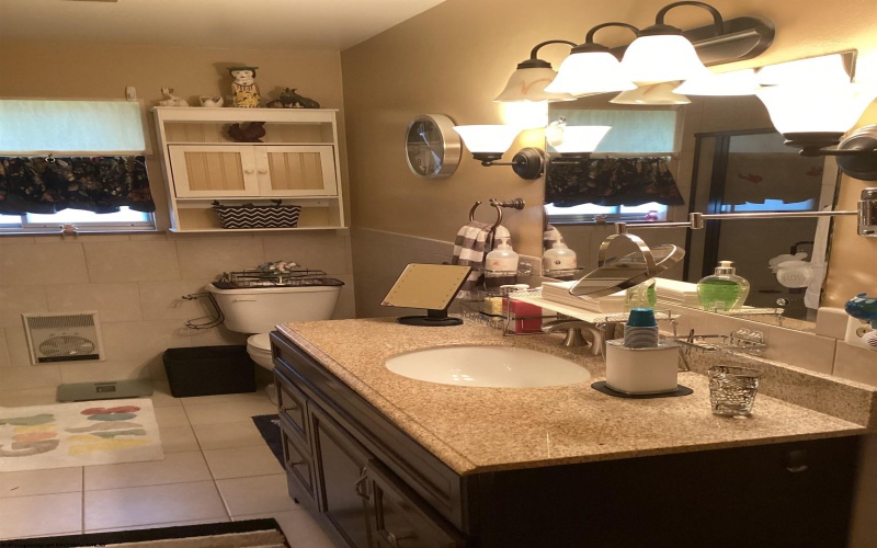 1133 Village Way, Fairmont, West Virginia 26554, 3 Bedrooms Bedrooms, 7 Rooms Rooms,2 BathroomsBathrooms,Single Family Detached,For Sale,Village,10162273