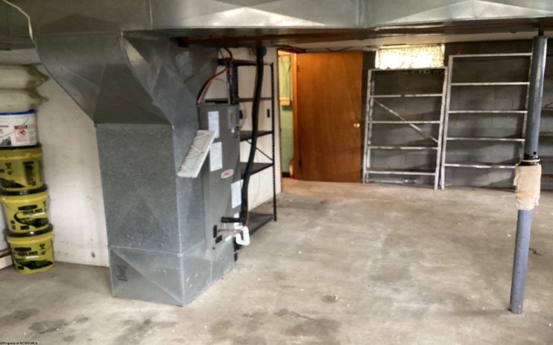 1133 Village Way, Fairmont, West Virginia 26554, 3 Bedrooms Bedrooms, 7 Rooms Rooms,2 BathroomsBathrooms,Single Family Detached,For Sale,Village,10162273