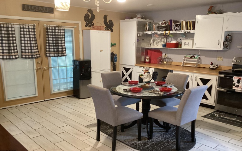 1133 Village Way, Fairmont, West Virginia 26554, 3 Bedrooms Bedrooms, 7 Rooms Rooms,2 BathroomsBathrooms,Single Family Detached,For Sale,Village,10162273