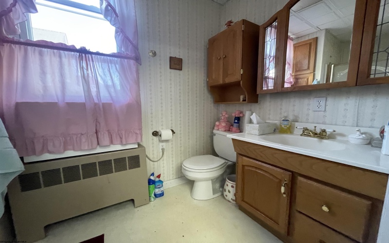 62 Florida Street, Buckhannon, West Virginia 26201, 4 Bedrooms Bedrooms, 10 Rooms Rooms,2 BathroomsBathrooms,Single Family Detached,For Sale,Florida,10162269