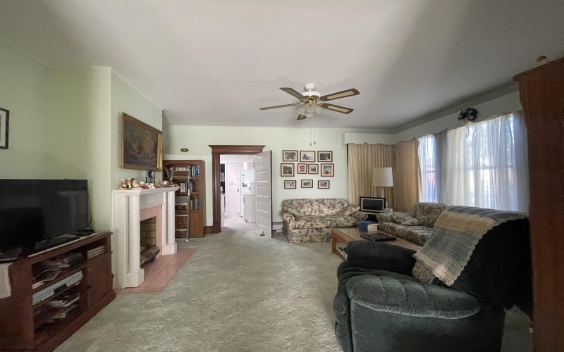 62 Florida Street, Buckhannon, West Virginia 26201, 4 Bedrooms Bedrooms, 10 Rooms Rooms,2 BathroomsBathrooms,Single Family Detached,For Sale,Florida,10162269