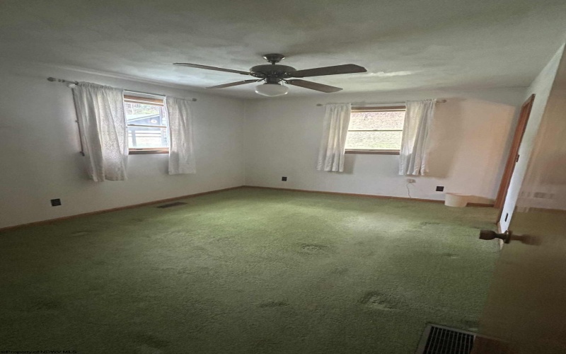 6801 Heaston Ridge Road, Rock Cave, West Virginia 26234, 4 Bedrooms Bedrooms, 7 Rooms Rooms,1 BathroomBathrooms,Single Family Detached,For Sale,Heaston Ridge,10162271 6801 Heaston Ridge Road, Rock Cave, West Virginia 26234, 4 Bedrooms Bedrooms, 7 Rooms Rooms,1 BathroomBathrooms,Single Family Detached,For Sale,Heaston Ridge,10162271