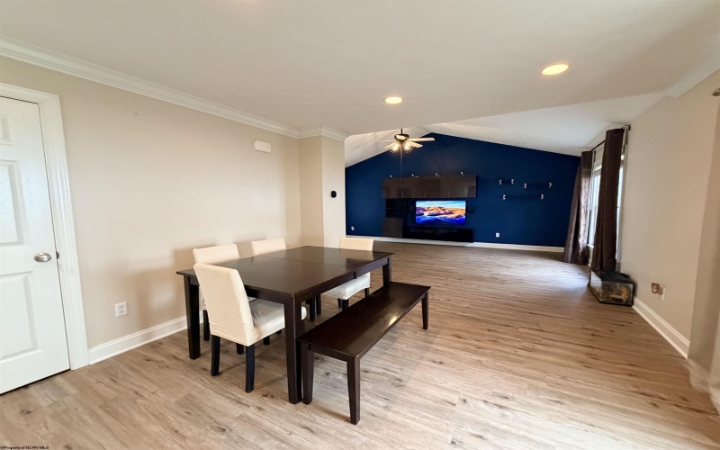 105 Ruidosa Lane, Morgantown, West Virginia 26508, 3 Bedrooms Bedrooms, 8 Rooms Rooms,2 BathroomsBathrooms,Single Family Detached,For Sale,Ruidosa,10162285