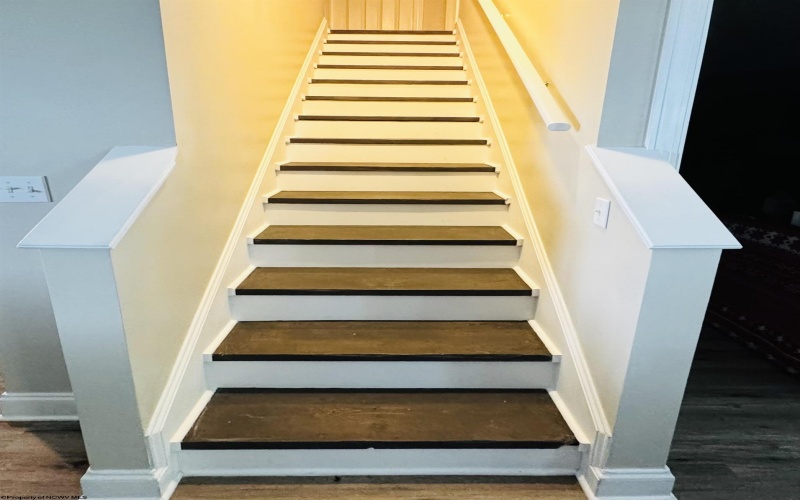 105 Ruidosa Lane, Morgantown, West Virginia 26508, 3 Bedrooms Bedrooms, 8 Rooms Rooms,2 BathroomsBathrooms,Single Family Detached,For Sale,Ruidosa,10162285