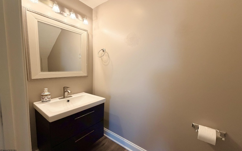 105 Ruidosa Lane, Morgantown, West Virginia 26508, 3 Bedrooms Bedrooms, 8 Rooms Rooms,2 BathroomsBathrooms,Single Family Detached,For Sale,Ruidosa,10162285