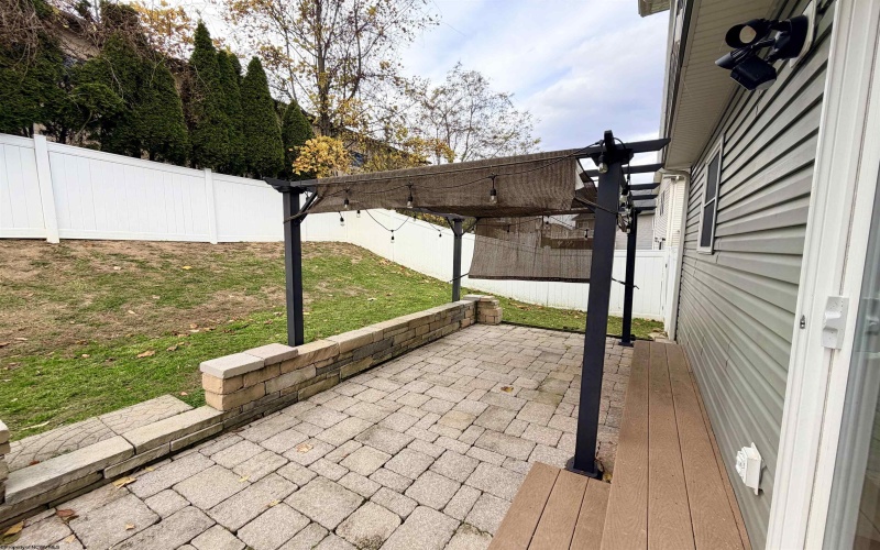 105 Ruidosa Lane, Morgantown, West Virginia 26508, 3 Bedrooms Bedrooms, 8 Rooms Rooms,2 BathroomsBathrooms,Single Family Detached,For Sale,Ruidosa,10162285