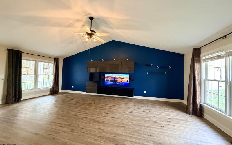 105 Ruidosa Lane, Morgantown, West Virginia 26508, 3 Bedrooms Bedrooms, 8 Rooms Rooms,2 BathroomsBathrooms,Single Family Detached,For Sale,Ruidosa,10162285