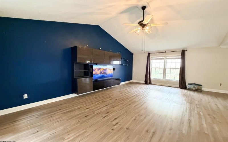 105 Ruidosa Lane, Morgantown, West Virginia 26508, 3 Bedrooms Bedrooms, 8 Rooms Rooms,2 BathroomsBathrooms,Single Family Detached,For Sale,Ruidosa,10162285