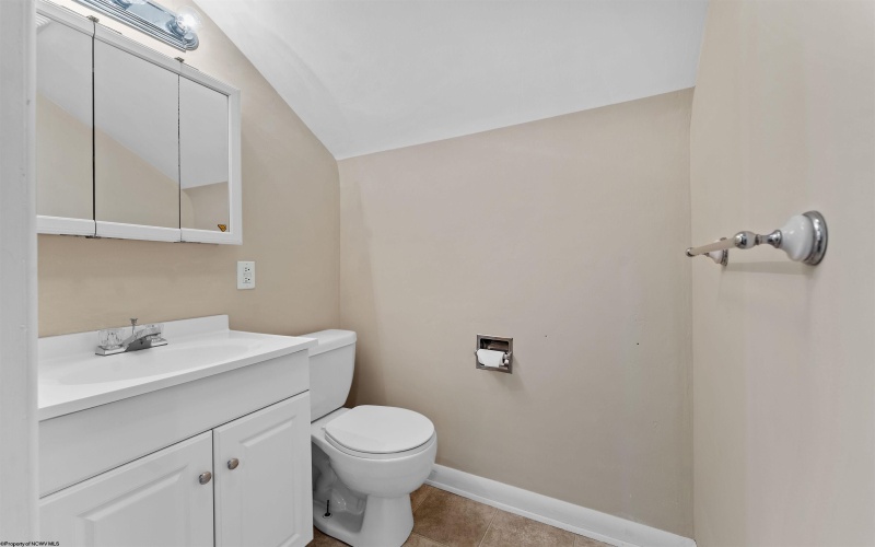 28 West Street, Westover, West Virginia 26501, 3 Bedrooms Bedrooms, 6 Rooms Rooms,1 BathroomBathrooms,Single Family Detached,For Sale,West,10159353