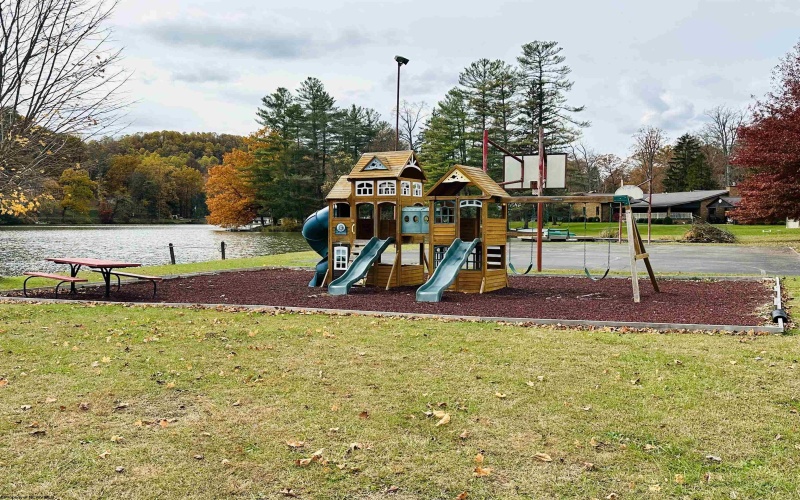 263 Rock Lake Road, Fairmont, West Virginia 26554, 5 Bedrooms Bedrooms, 13 Rooms Rooms,3 BathroomsBathrooms,Single Family Detached,For Sale,Rock Lake,10162294 263 Rock Lake Road, Fairmont, West Virginia 26554, 5 Bedrooms Bedrooms, 13 Rooms Rooms,3 BathroomsBathrooms,Single Family Detached,For Sale,Rock Lake,10162294