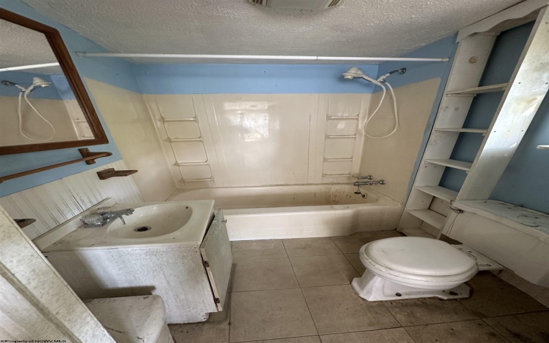 130 Otter Lane, Gassaway, West Virginia 26624, 2 Bedrooms Bedrooms, 6 Rooms Rooms,1 BathroomBathrooms,Single Family Detached,For Sale,Otter,10162293 130 Otter Lane, Gassaway, West Virginia 26624, 2 Bedrooms Bedrooms, 6 Rooms Rooms,1 BathroomBathrooms,Single Family Detached,For Sale,Otter,10162293