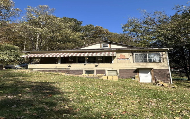 130 Otter Lane, Gassaway, West Virginia 26624, 2 Bedrooms Bedrooms, 6 Rooms Rooms,1 BathroomBathrooms,Single Family Detached,For Sale,Otter,10162293 130 Otter Lane, Gassaway, West Virginia 26624, 2 Bedrooms Bedrooms, 6 Rooms Rooms,1 BathroomBathrooms,Single Family Detached,For Sale,Otter,10162293