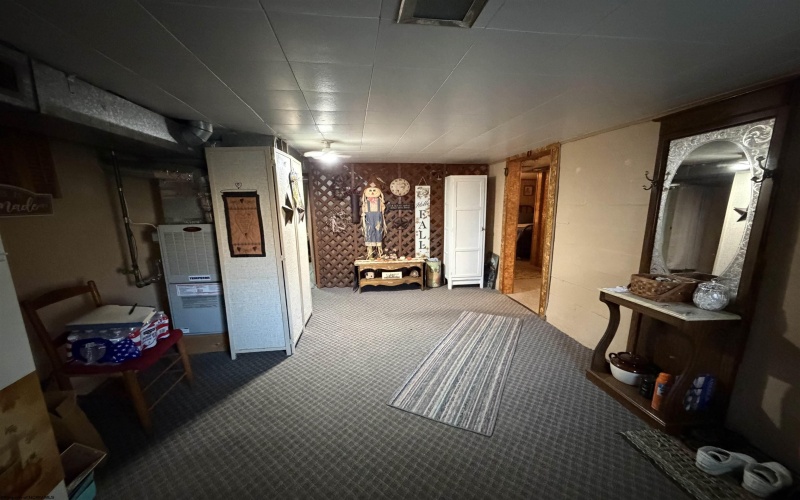 823 US Hwy 33 West, Weston, West Virginia 26452, 3 Bedrooms Bedrooms, 8 Rooms Rooms,1 BathroomBathrooms,Single Family Detached,For Sale,US Hwy 33,10162297