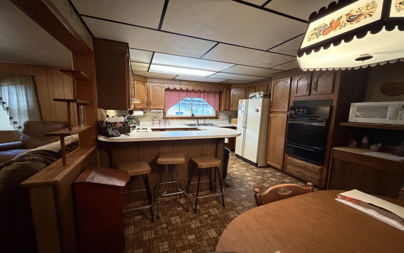 823 US Hwy 33 West, Weston, West Virginia 26452, 3 Bedrooms Bedrooms, 8 Rooms Rooms,1 BathroomBathrooms,Single Family Detached,For Sale,US Hwy 33,10162297