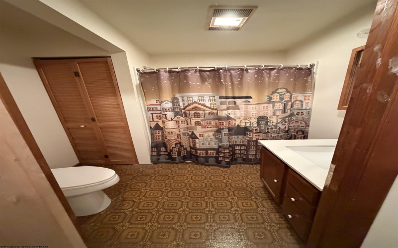 813 US Hwy 33 West, Weston, West Virginia 26452, 3 Bedrooms Bedrooms, 5 Rooms Rooms,1 BathroomBathrooms,Single Family Detached,For Sale,US Hwy 33,10162298 813 US Hwy 33 West, Weston, West Virginia 26452, 3 Bedrooms Bedrooms, 5 Rooms Rooms,1 BathroomBathrooms,Single Family Detached,For Sale,US Hwy 33,10162298