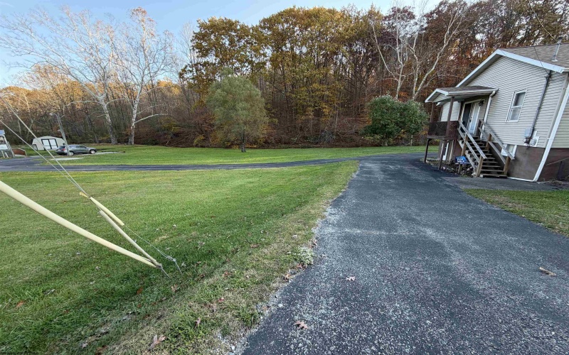 813 US Hwy 33 West, Weston, West Virginia 26452, 3 Bedrooms Bedrooms, 5 Rooms Rooms,1 BathroomBathrooms,Single Family Detached,For Sale,US Hwy 33,10162298 813 US Hwy 33 West, Weston, West Virginia 26452, 3 Bedrooms Bedrooms, 5 Rooms Rooms,1 BathroomBathrooms,Single Family Detached,For Sale,US Hwy 33,10162298