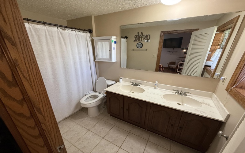 292 LAKE FLOYD Circle, Bristol, West Virginia 26426, 3 Bedrooms Bedrooms, 10 Rooms Rooms,2 BathroomsBathrooms,Single Family Detached,For Sale,LAKE FLOYD,10162299 292 LAKE FLOYD Circle, Bristol, West Virginia 26426, 3 Bedrooms Bedrooms, 10 Rooms Rooms,2 BathroomsBathrooms,Single Family Detached,For Sale,LAKE FLOYD,10162299