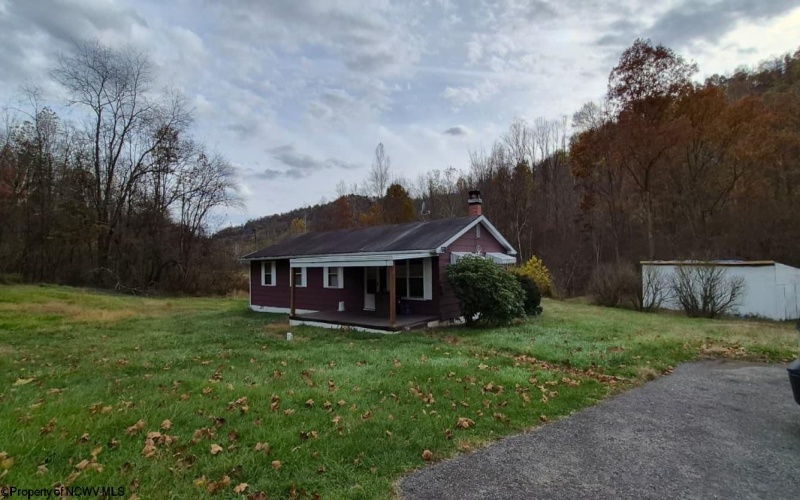 4265 Galloway Road, Flemington, West Virginia 26347, 4 Bedrooms Bedrooms, 8 Rooms Rooms,2 BathroomsBathrooms,Single Family Detached,For Sale,Galloway,10162302 4265 Galloway Road, Flemington, West Virginia 26347, 4 Bedrooms Bedrooms, 8 Rooms Rooms,2 BathroomsBathrooms,Single Family Detached,For Sale,Galloway,10162302