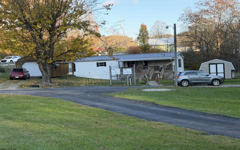 767 US Hwy 33 West, Weston, West Virginia 26452, 2 Bedrooms Bedrooms, 4 Rooms Rooms,1 BathroomBathrooms,Single Family Detached,For Sale,US Hwy 33,10162295 767 US Hwy 33 West, Weston, West Virginia 26452, 2 Bedrooms Bedrooms, 4 Rooms Rooms,1 BathroomBathrooms,Single Family Detached,For Sale,US Hwy 33,10162295