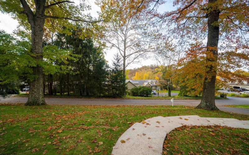 272 Lakeview Manor, Morgantown, West Virginia 26508, 3 Bedrooms Bedrooms, 7 Rooms Rooms,3 BathroomsBathrooms,Residential Rentals,For Rent,Lakeview,10162307 272 Lakeview Manor, Morgantown, West Virginia 26508, 3 Bedrooms Bedrooms, 7 Rooms Rooms,3 BathroomsBathrooms,Residential Rentals,For Rent,Lakeview,10162307