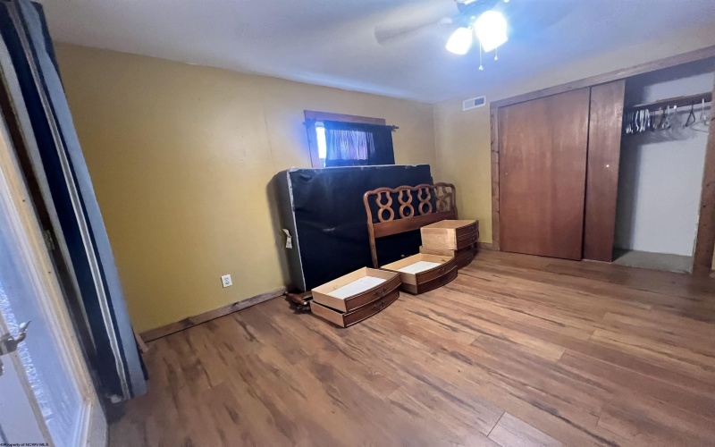 1794 Lake Floyd Circle, Bristol, West Virginia 26426-000, 2 Bedrooms Bedrooms, 5 Rooms Rooms,1 BathroomBathrooms,Single Family Detached,For Sale,Lake Floyd,10162320 1794 Lake Floyd Circle, Bristol, West Virginia 26426-000, 2 Bedrooms Bedrooms, 5 Rooms Rooms,1 BathroomBathrooms,Single Family Detached,For Sale,Lake Floyd,10162320