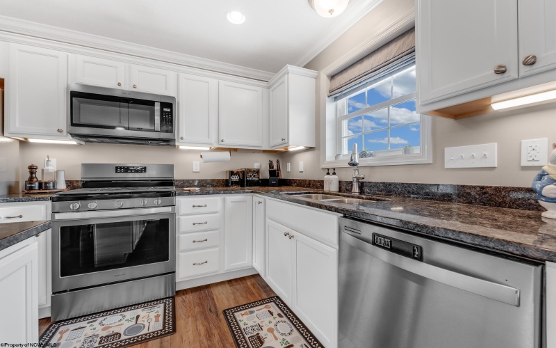 80 Charolais Circle, Fairmont, West Virginia 26554, 4 Bedrooms Bedrooms, 8 Rooms Rooms,3 BathroomsBathrooms,Single Family Detached,For Sale,Charolais,10162322 80 Charolais Circle, Fairmont, West Virginia 26554, 4 Bedrooms Bedrooms, 8 Rooms Rooms,3 BathroomsBathrooms,Single Family Detached,For Sale,Charolais,10162322