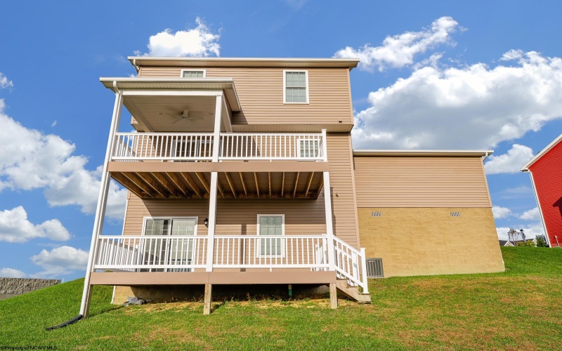 80 Charolais Circle, Fairmont, West Virginia 26554, 4 Bedrooms Bedrooms, 8 Rooms Rooms,3 BathroomsBathrooms,Single Family Detached,For Sale,Charolais,10162322 80 Charolais Circle, Fairmont, West Virginia 26554, 4 Bedrooms Bedrooms, 8 Rooms Rooms,3 BathroomsBathrooms,Single Family Detached,For Sale,Charolais,10162322