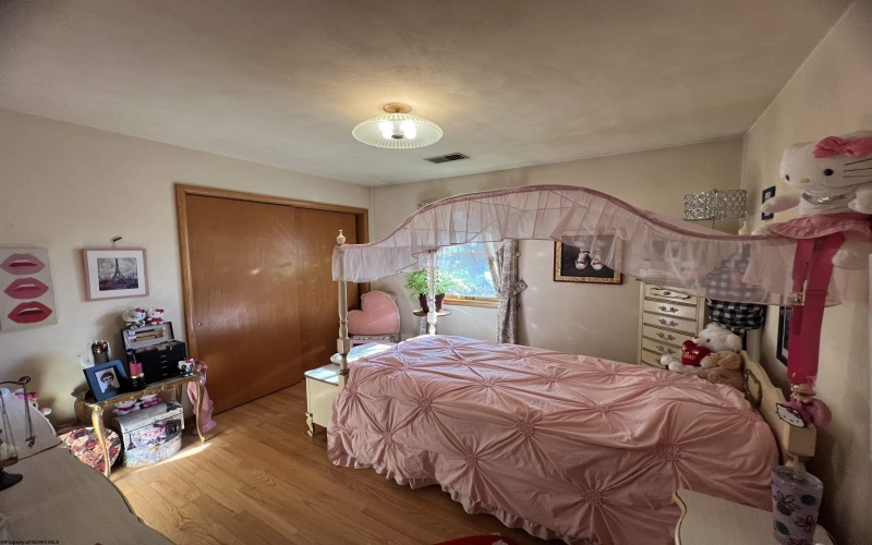 107 Valley Drive, Bridgeport, West Virginia 26330, 3 Bedrooms Bedrooms, 9 Rooms Rooms,3 BathroomsBathrooms,Single Family Detached,For Sale,Valley,10162323 107 Valley Drive, Bridgeport, West Virginia 26330, 3 Bedrooms Bedrooms, 9 Rooms Rooms,3 BathroomsBathrooms,Single Family Detached,For Sale,Valley,10162323