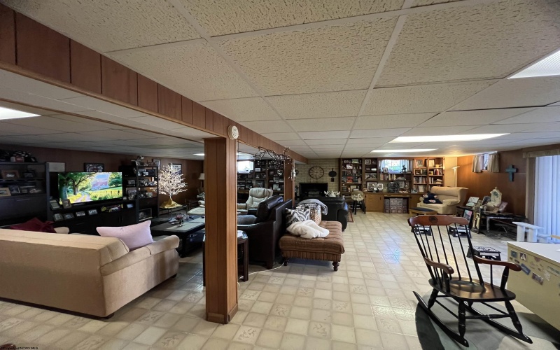 107 Valley Drive, Bridgeport, West Virginia 26330, 3 Bedrooms Bedrooms, 9 Rooms Rooms,3 BathroomsBathrooms,Single Family Detached,For Sale,Valley,10162323 107 Valley Drive, Bridgeport, West Virginia 26330, 3 Bedrooms Bedrooms, 9 Rooms Rooms,3 BathroomsBathrooms,Single Family Detached,For Sale,Valley,10162323